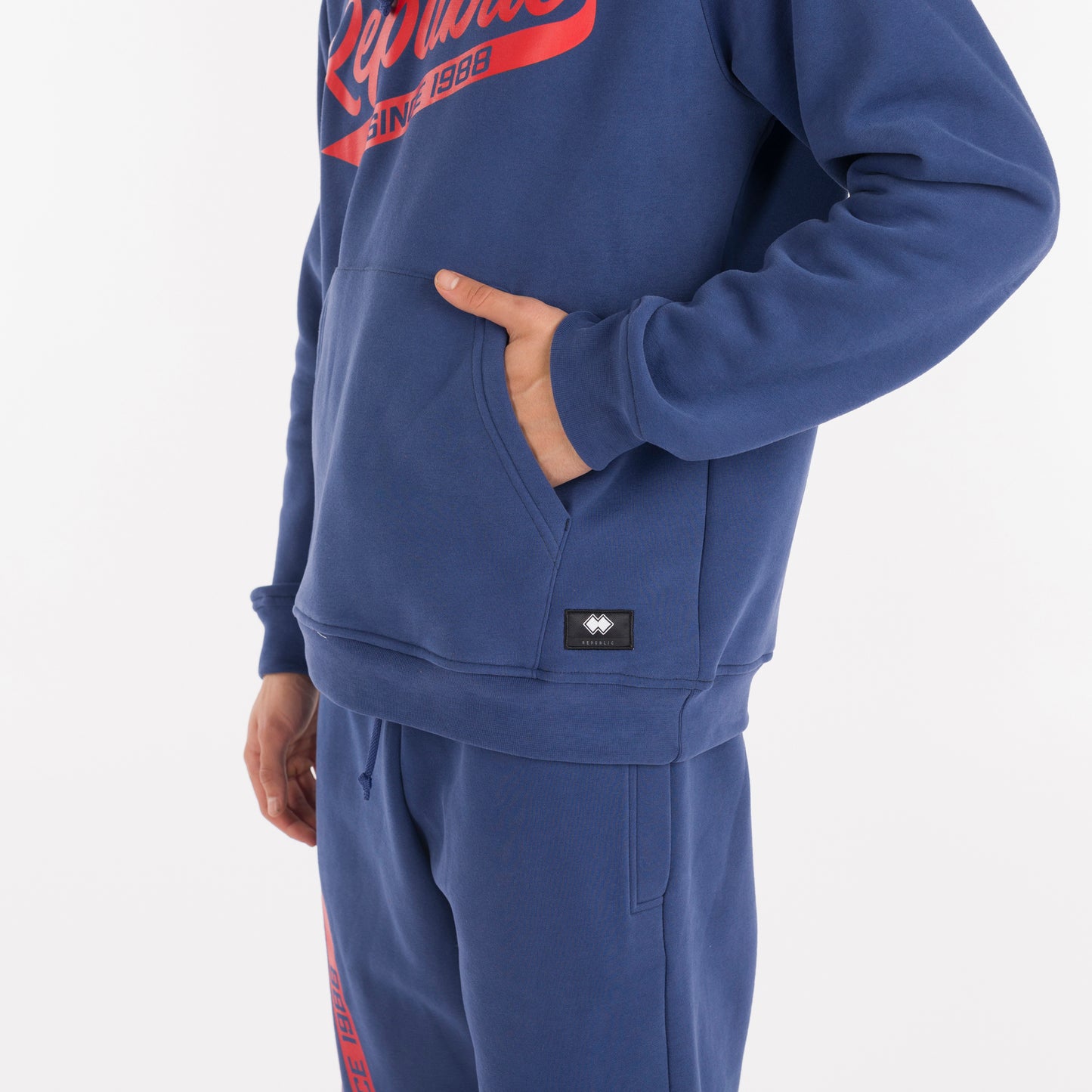 GFX FW25/26 HOODY 016 B MAN JR