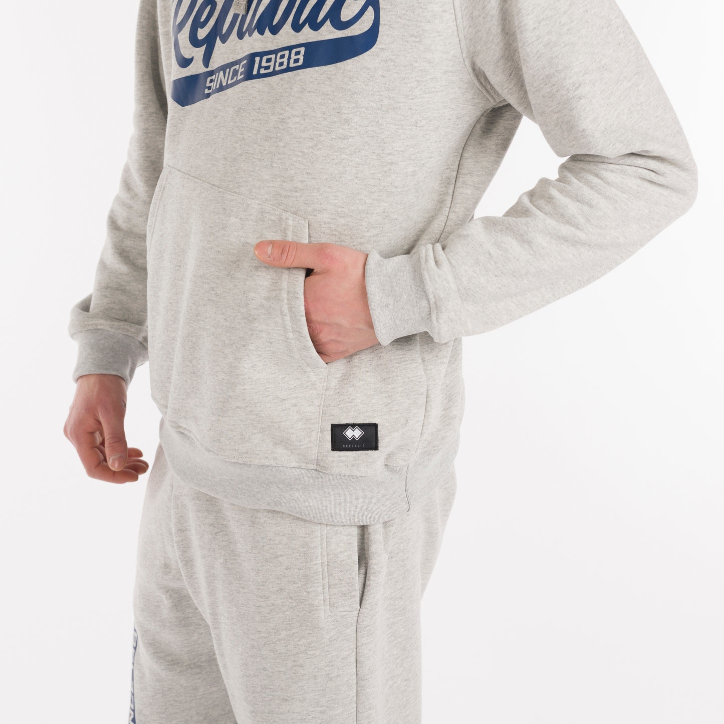GFX FW25/26 HOODY 016 B MAN JR